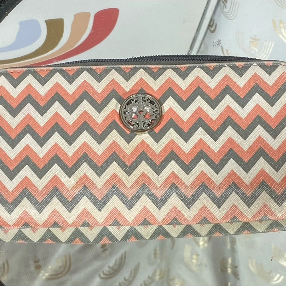 Elegant Cream Wallet